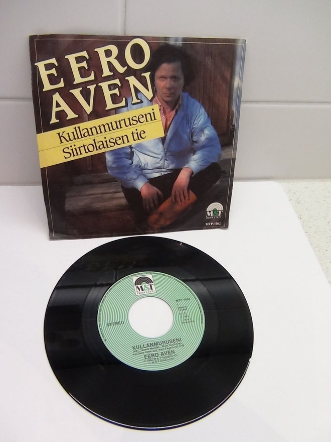 EERO AVEN 7´KULLANMURUSENI , SIIRTOLAISEN TIE