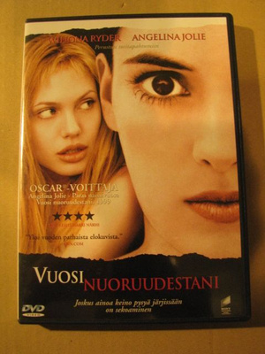 VUOSI NUORUUDESTANI ( Angelina Jolie )