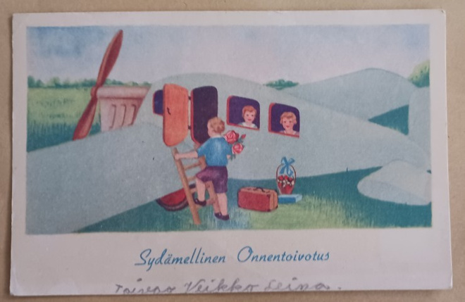 Lapset lentävät onnittelemaan, kukkia pakataan, k. k-k