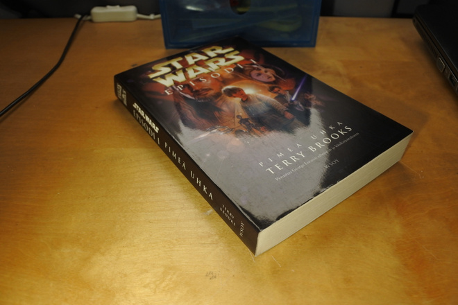 Terry Brooks: Pimeä uhka, Star Wars Episodi I, hyvä