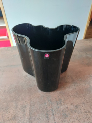 Iittala Aalto maljakko 160 mm musta