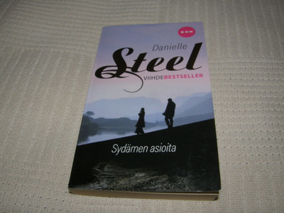 Danielle Steel Sydämen asioita -pok