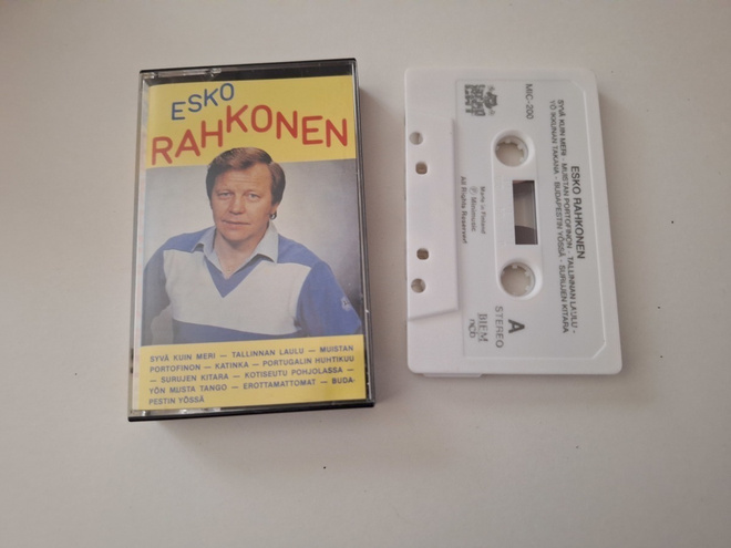 ESKO RAHKONEN c-kasetti (Erottamattomat, Syvä kun meri ym. )