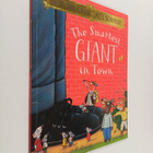 Julia Donaldson : The smartest giant in town - pikkukuva 1