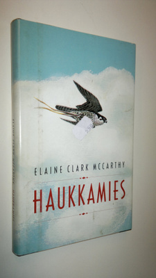 Elaine Clark McCarthy : Haukkamies