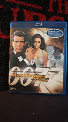 007 Kun Maailma Ei Riitä