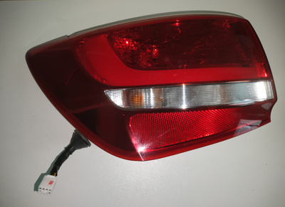 KIA Ceed SW Vasen LED-takavalo