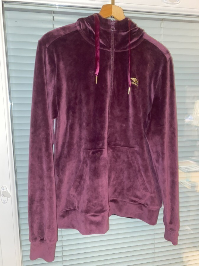 UMBRO huppari lila EUR 36