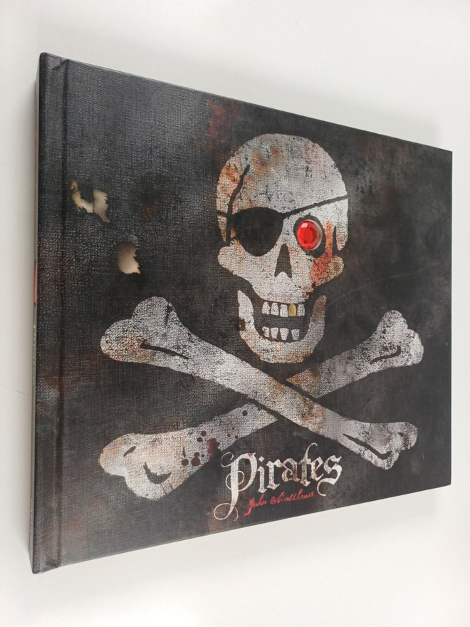 John Matthews : Pirates