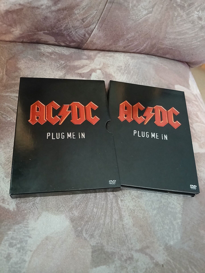 AC/DC – Plug Me In 2DVD BOXI