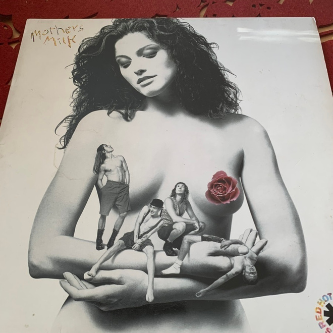 RED HOT CHILI PEPPERS: Mother’s Milk. * EUR 1989