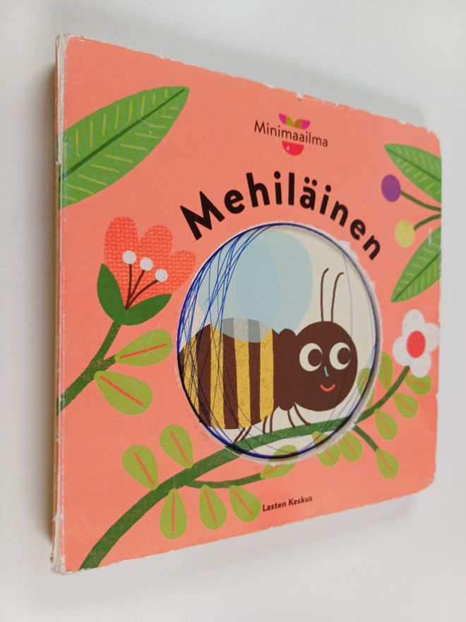 Magali Attiogbe : Mehiläinen