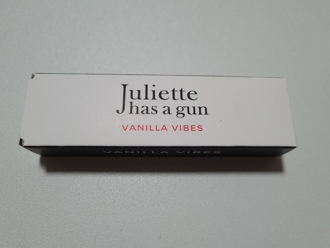 Hajuvesi, Deluxe koko Juliette Has a Gun Vanilla Vibes