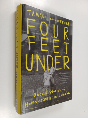 Tamsen Courtenay : Four feet under : Untold stories of ho...