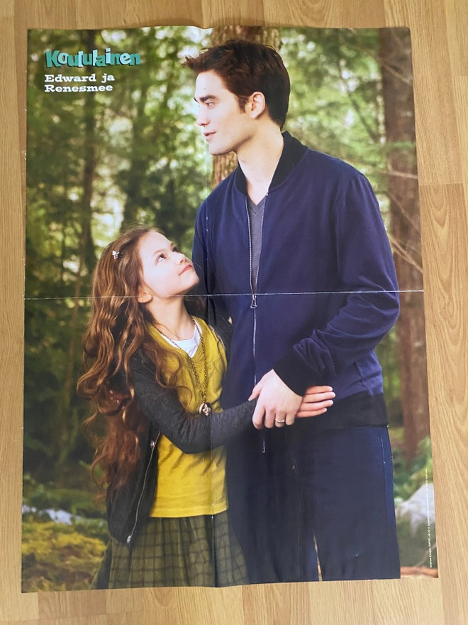 Twilight juliste Edward ja Renesmee