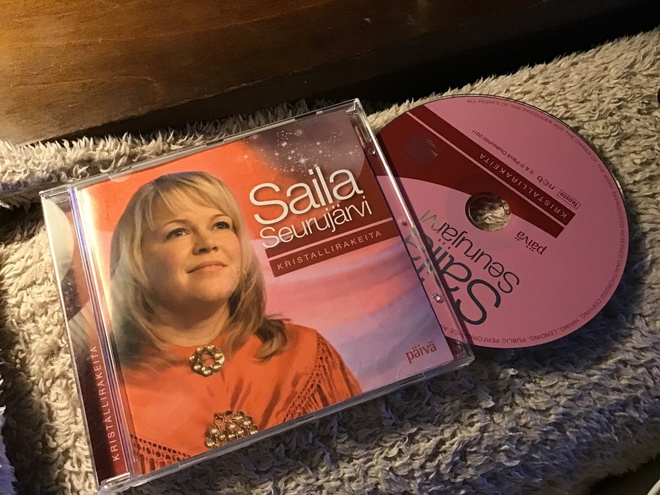 Saila Seurujärvi / Kristallirakeita CD nimmarilla 2011