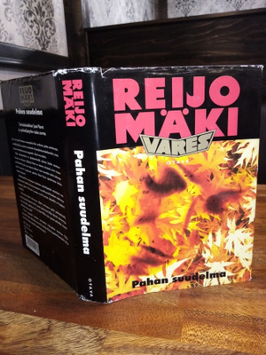 Reijo Mäki : Pahan suudelma ( 1 p. 1998 sid. ) EIPK!