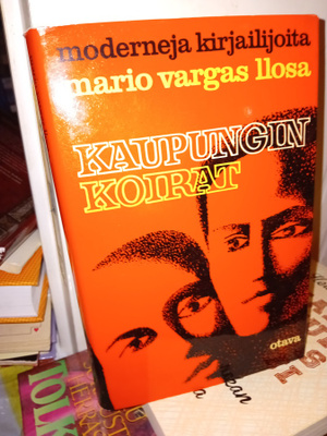 LLOSA : Kaupungin koirat (  SIS POSTIKULU  )