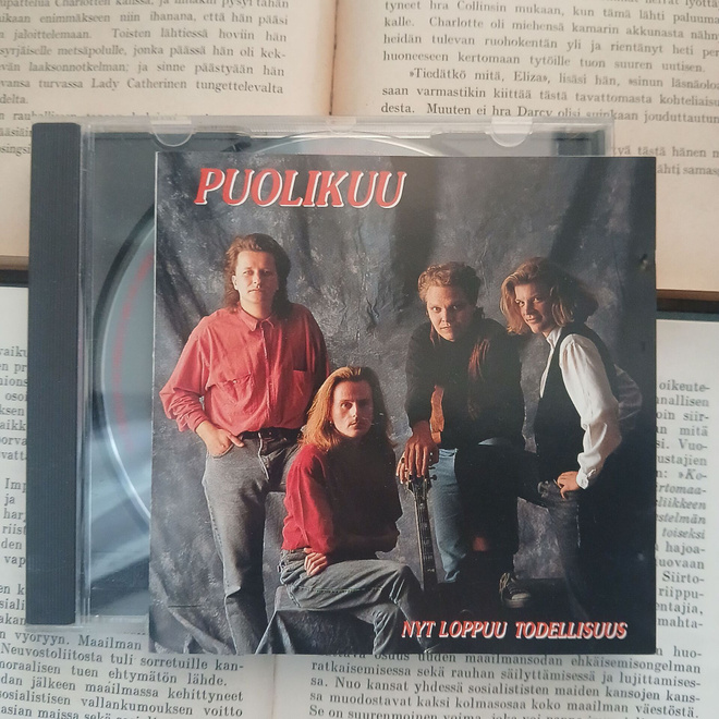 Puolikuu - Nyt loppuu todellisuus (CD)