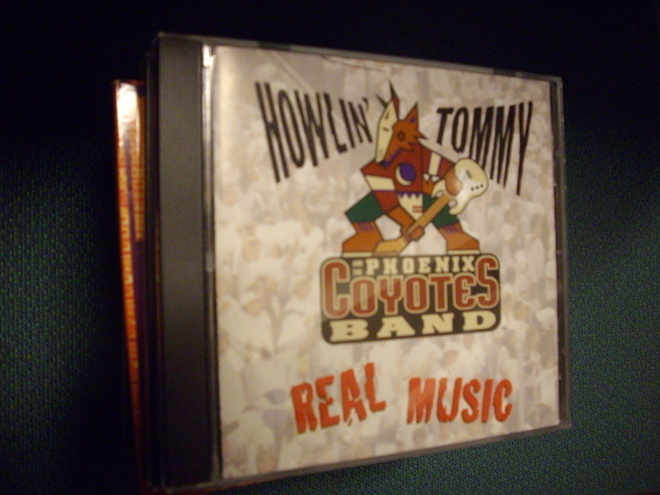 CD : Howlin' Tommy and the Phoenix Coyotes Band : REAL MUSIC