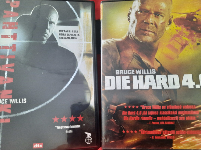 PANTTIVANKI & DIE HARD 4.0  DVD Bruce Willis