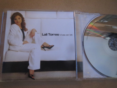 Lali Torres: Vives en Mi CD