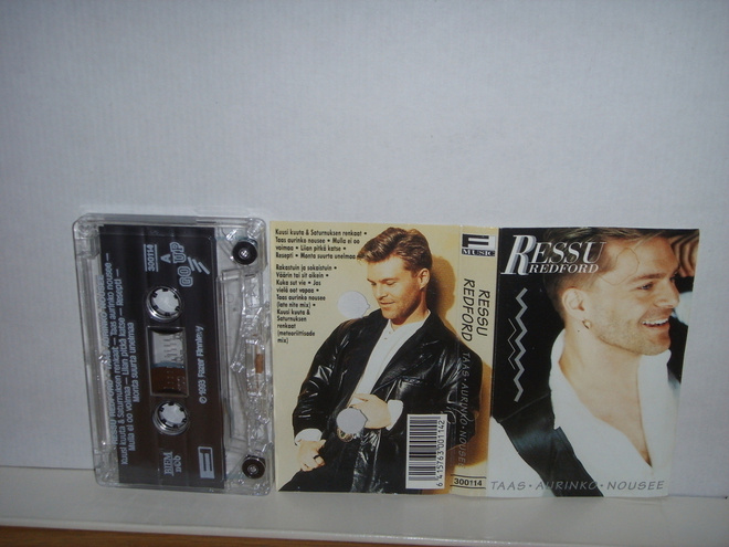 Ressu Redford C-kasetti * Taas aurinko nousee