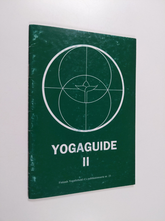 Märta Heikinheimo ym. : Yogaguide - II