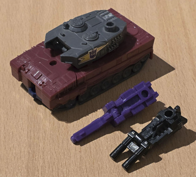 Transformers G1 QUAKE (Targetmasters) 1988