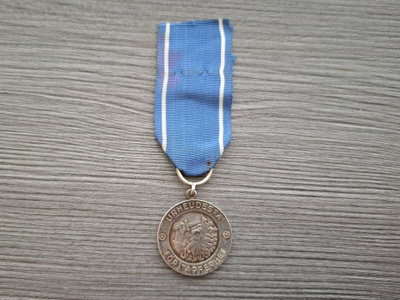 Vapaudenmitali 1. lk 1941 hopeaa