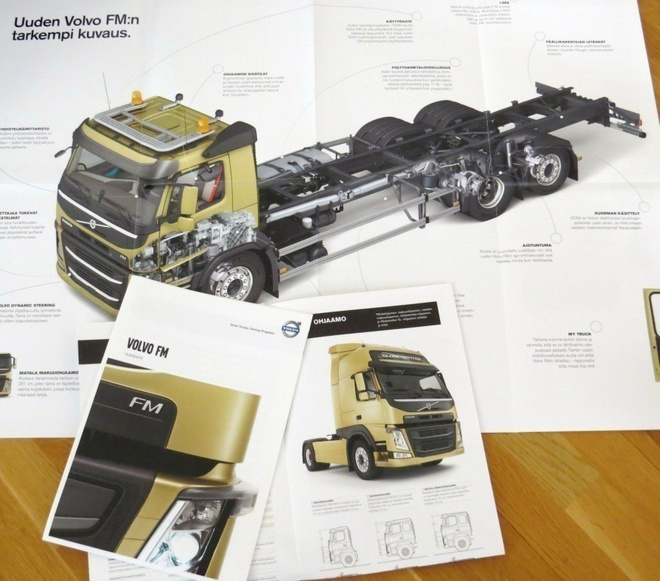 2013 Volvo FM kuorma-auto esite - KUIN UUSI - suom -20 sivua