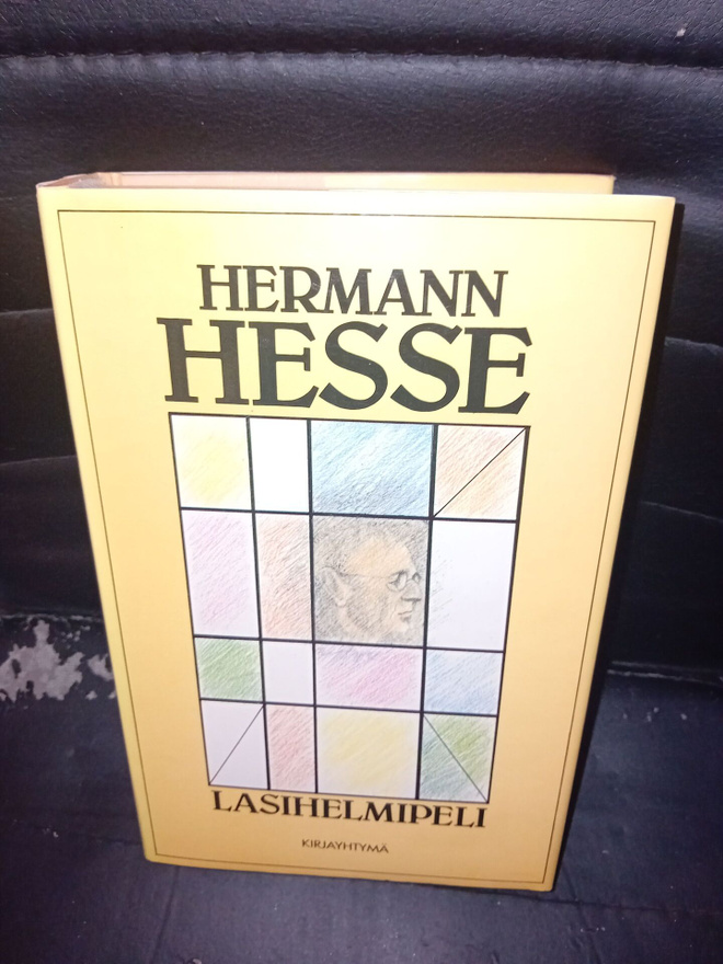 Herman Hesse : Lasihelmipeli ( SIS POSTIKULU )