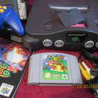 N64 - Konsoli Kantolaukku Piuhat Ohjain ja Mario 64 - pikkukuva 1