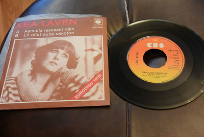 Lea Laven – Aamulla Rakkaani Näin / En Ollut Uskoton