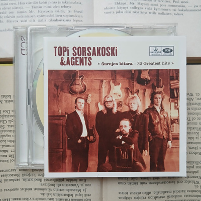 Topi Sorsakoski & Agents - Surujen kitara: 32 Greatest Hits
