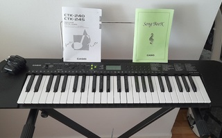 Casio CTK-240 kosketinsoitin