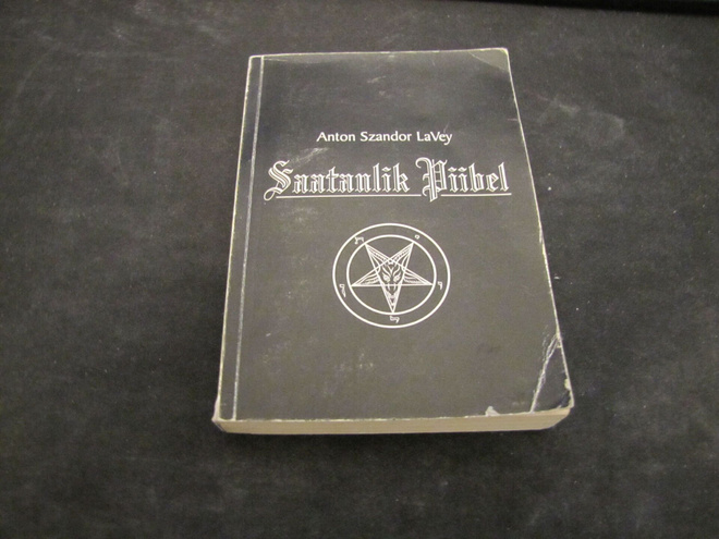 Lavey, Anton Szandor - Saatanlik Piibel