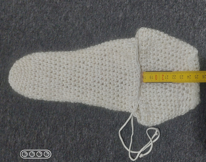Alina´s Handmade käsin virkattu peniksenlämmitin vaalea