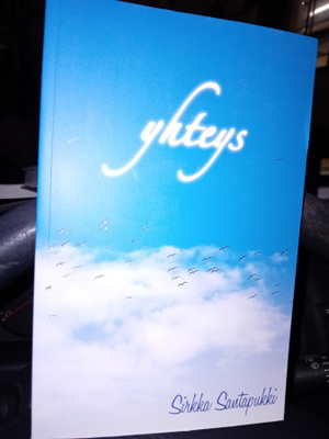 Sirkka Santapukki : Yhteys ( SIS POSTIKULU )