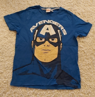 Avengers t-paita koko 146 - 152