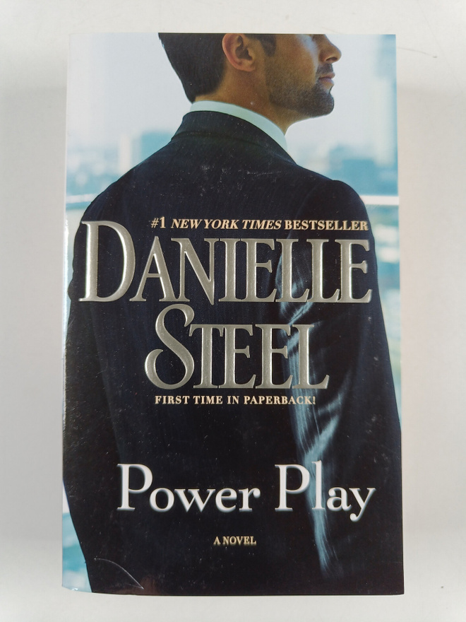 Danielle Steel : Power Play - A Novel