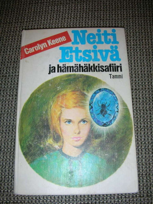 Keene: Neiti etsivä ja hämähäkkisafiiri