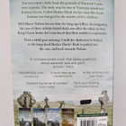 Elly Griffiths : The outcast dead : a Dr Ruth Galloway my... - pikkukuva 2