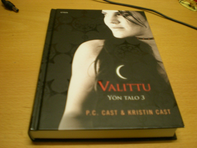 P.C. Cast & Kristin Cast: Valittu - Yön talo 3