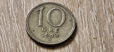 10 Öre 1944 Sverige hopeaa kolikko