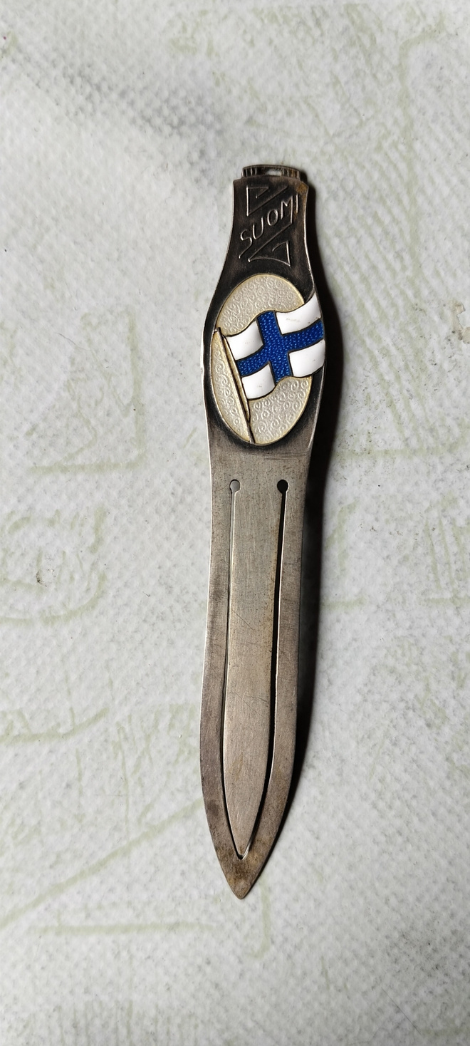 SUOMI HOPEINEN KIRJANMERKKI/PAPERIVETSI