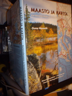 Niemelä : Maasto ja kartta ( 1 p. 2004 ) Sis. postikulun