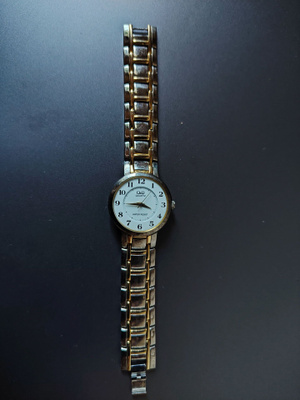 Q&Q quartz kello