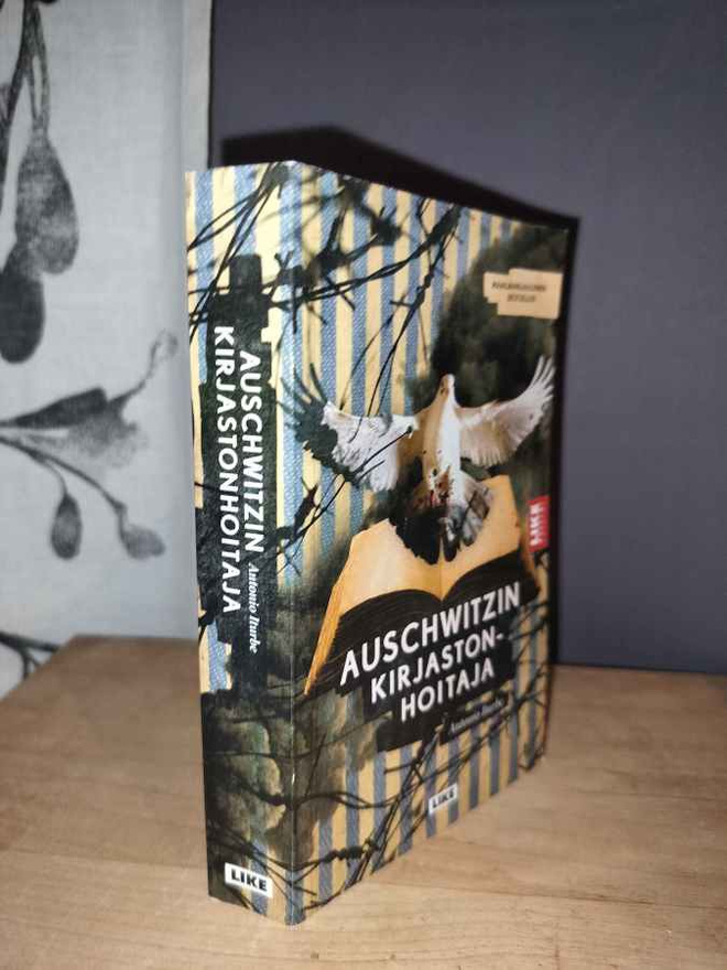 Auschwitzin kirjastonhoitaja - Antonio Iturbe