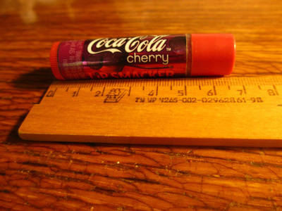 coca-cola mainos huulirasva
